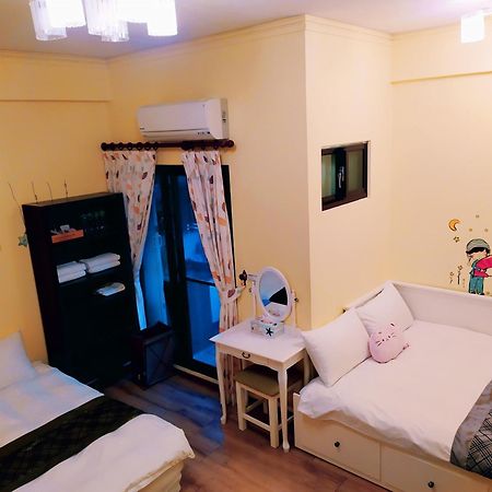 Birds Flower B&B Wujie Rom bilde